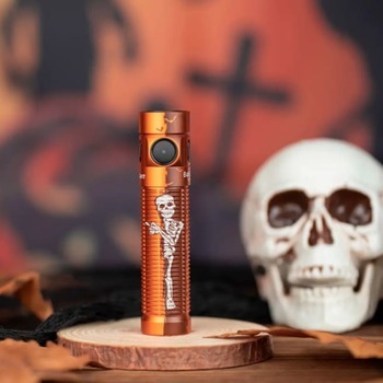Фото Ліхтар Olight Baton 3 Pro Orange Skeleton 2370.45.80